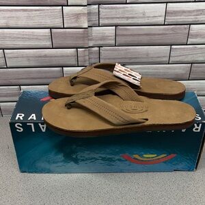 New Rainbow 301 ALTS  Tan Suede Flip Flop Sandals Size small 7.5-8.5 Men’s size